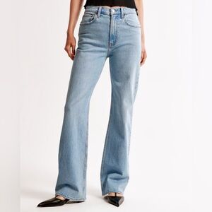 Abercrombie High Rise 90s Relaxed Jean